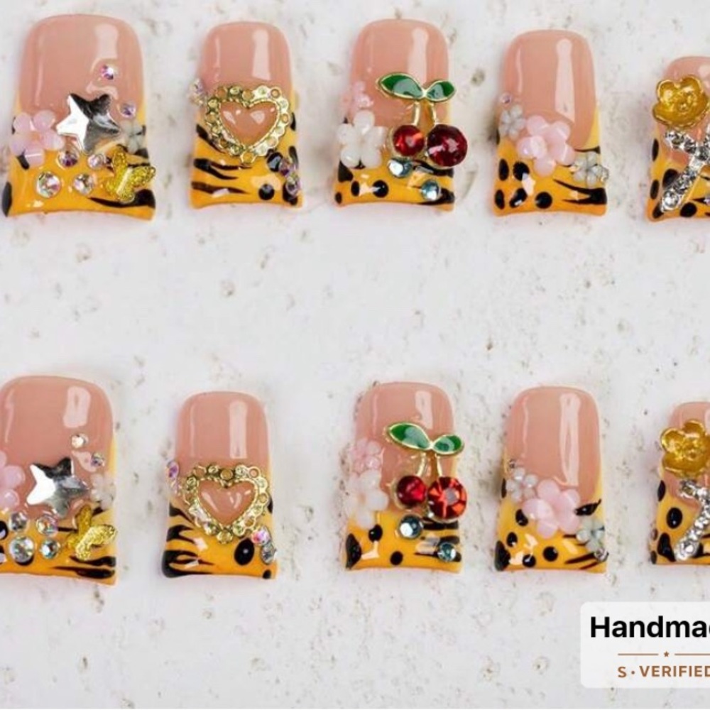 High quality Decorative Nail Art Set with Animal Print and Embellishments